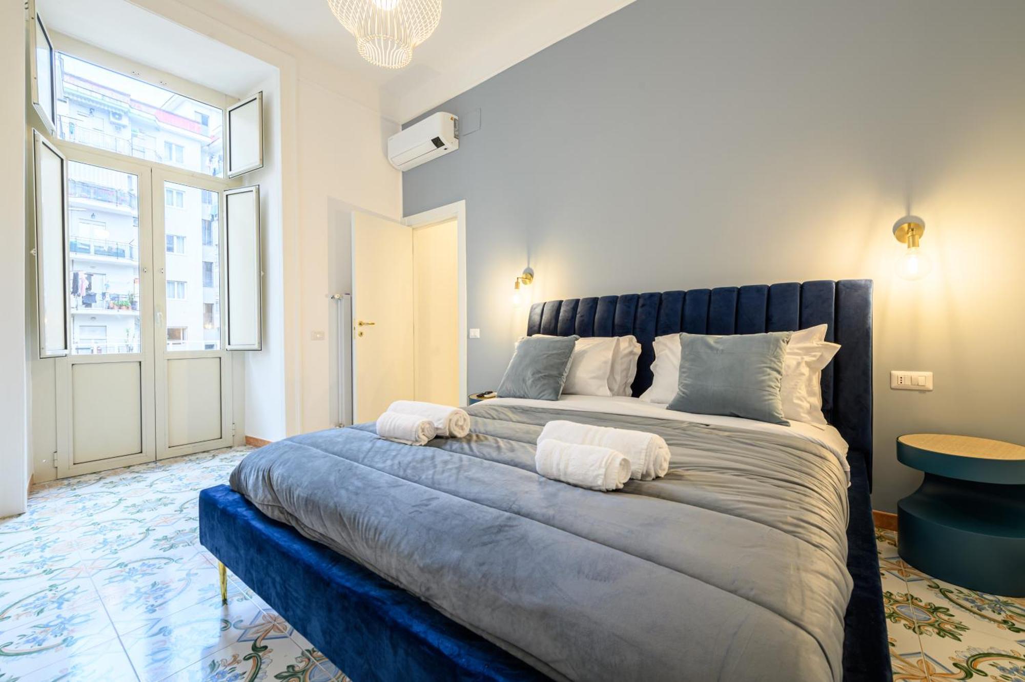 Guest House 121 Charming Apartment Naples Exterior photo